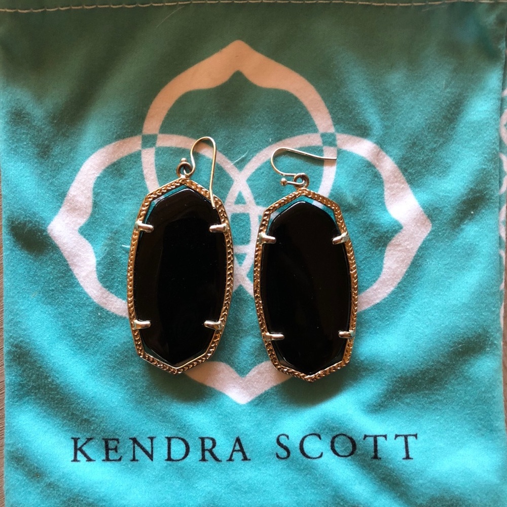Kendra Scott Danielle Earrings in Black